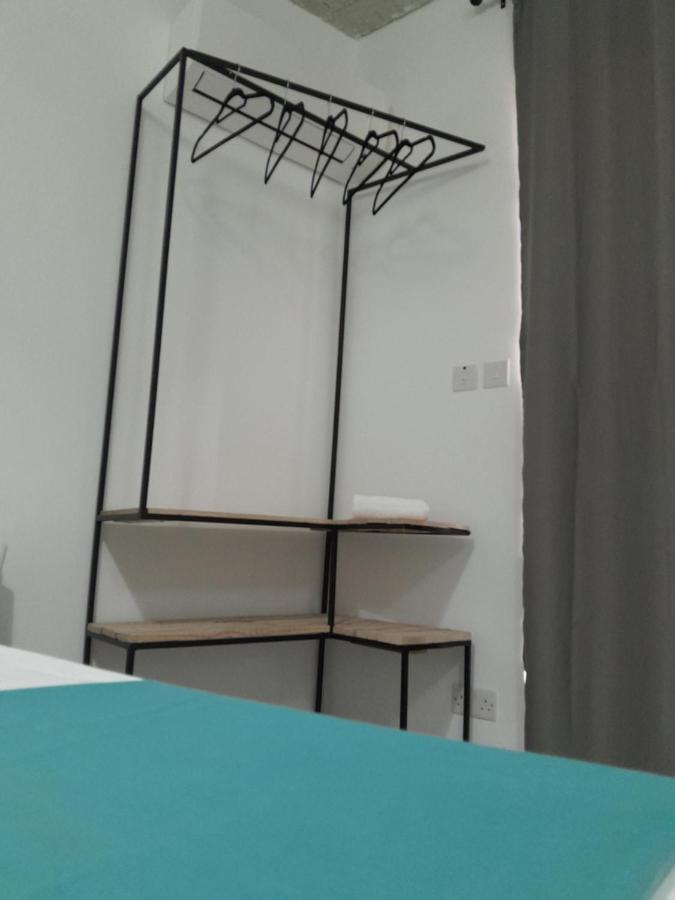 Limestone Suites Слима Екстериор снимка