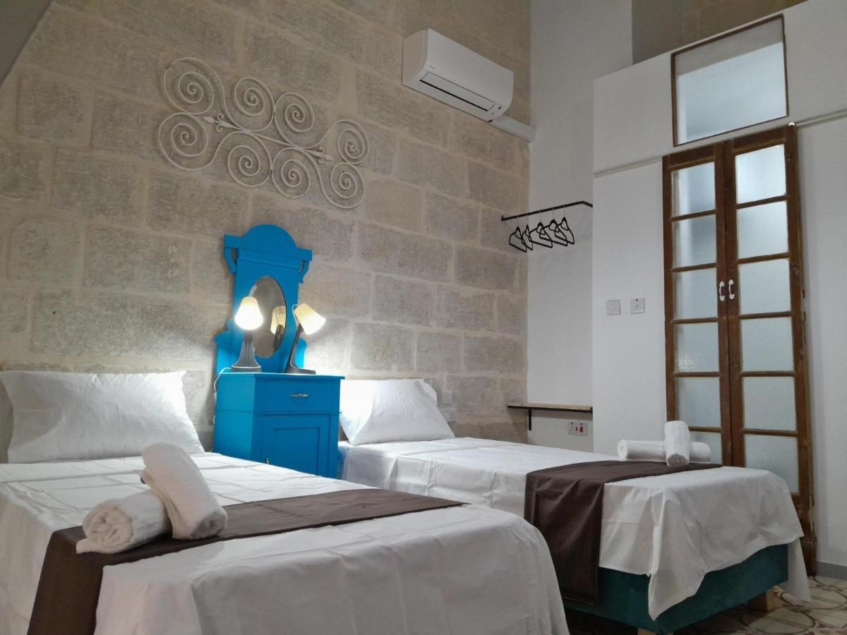 Limestone Suites Слима Екстериор снимка