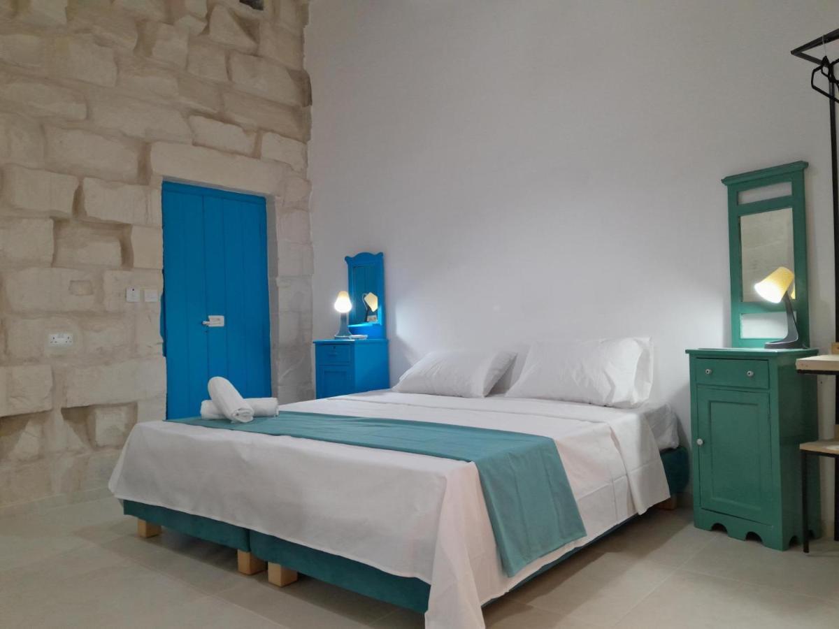 Limestone Suites Слима Екстериор снимка